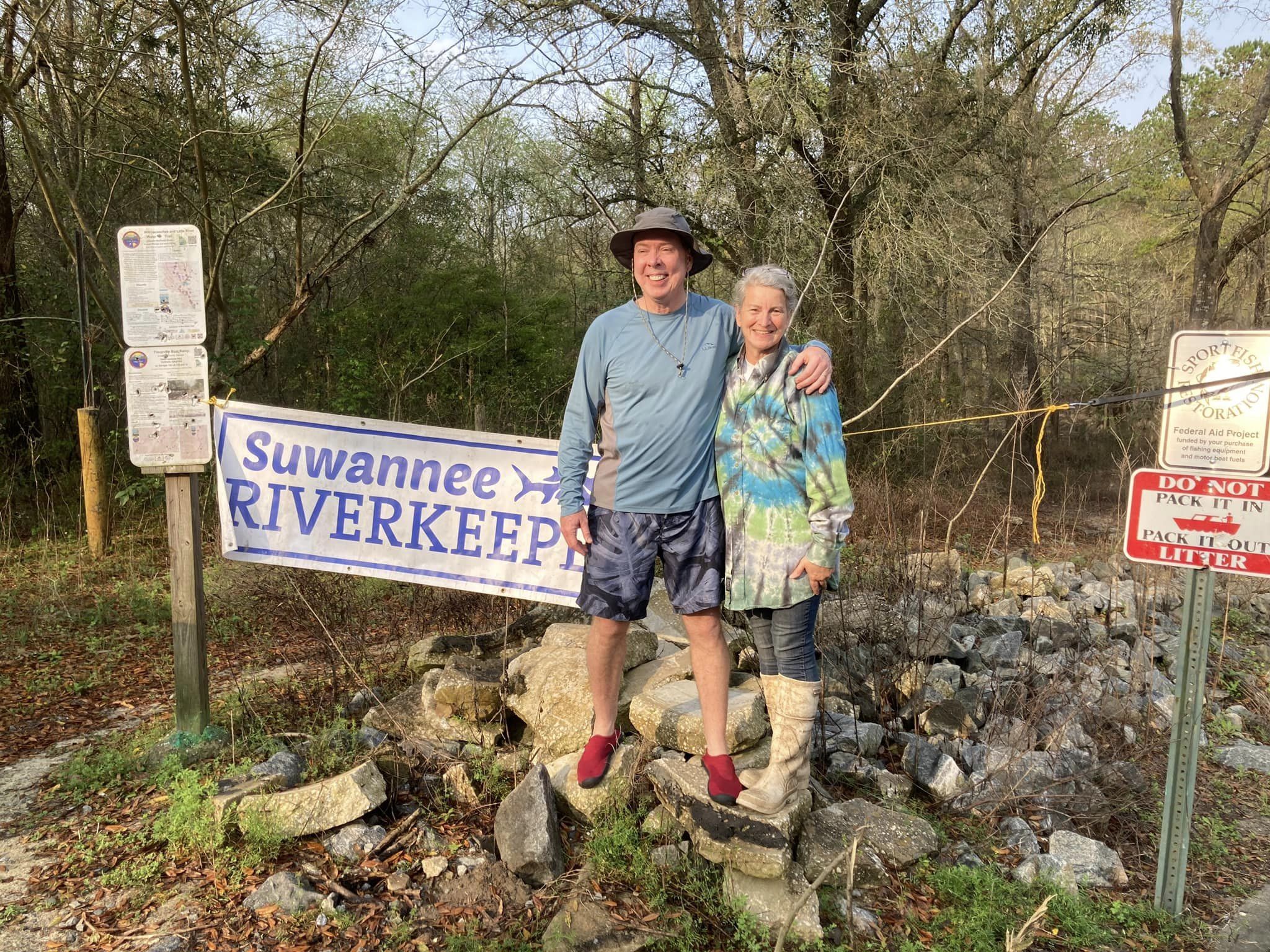 Valdosta Mayor Scott James Matheson, WWALS E.D. Gretchen Quarterman --GQ