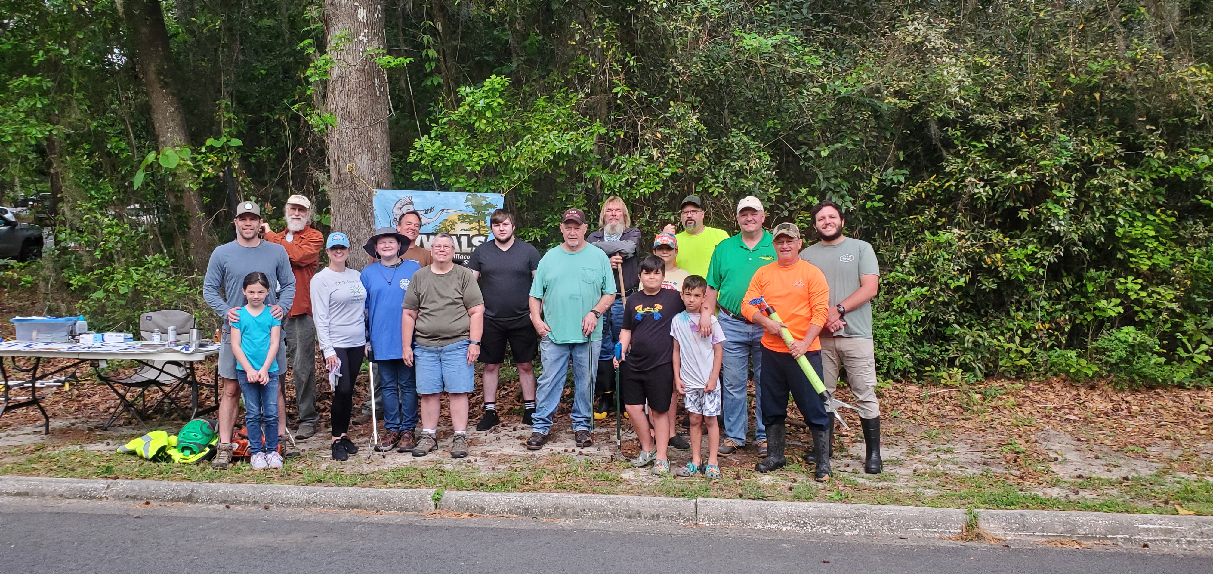 Volunteers, WWALS and City of Valdosta, 2023:03:25 08:13:25, 30.8629556, -83.3017172