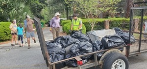 [Neighbor Joscelyn Godwin and City Engineer Ben O'Dowd, 2023:03:25 10:25:04, 30.8617562, -83.2996488]