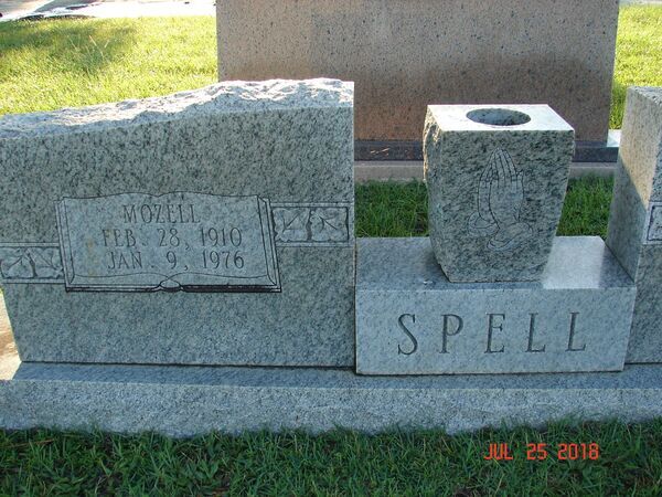 [Mozell Spell tombstone, Sunset Hill Cemetery, Valdosta, GA; Photo: Robert Strickland on 25 Jul 2018]