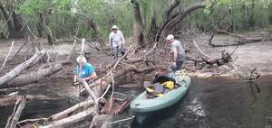 [Movie: Phil Hubbard cuts Portage Logjam, 14:27:22, 30.7156360, -82.5186400 (65M)]