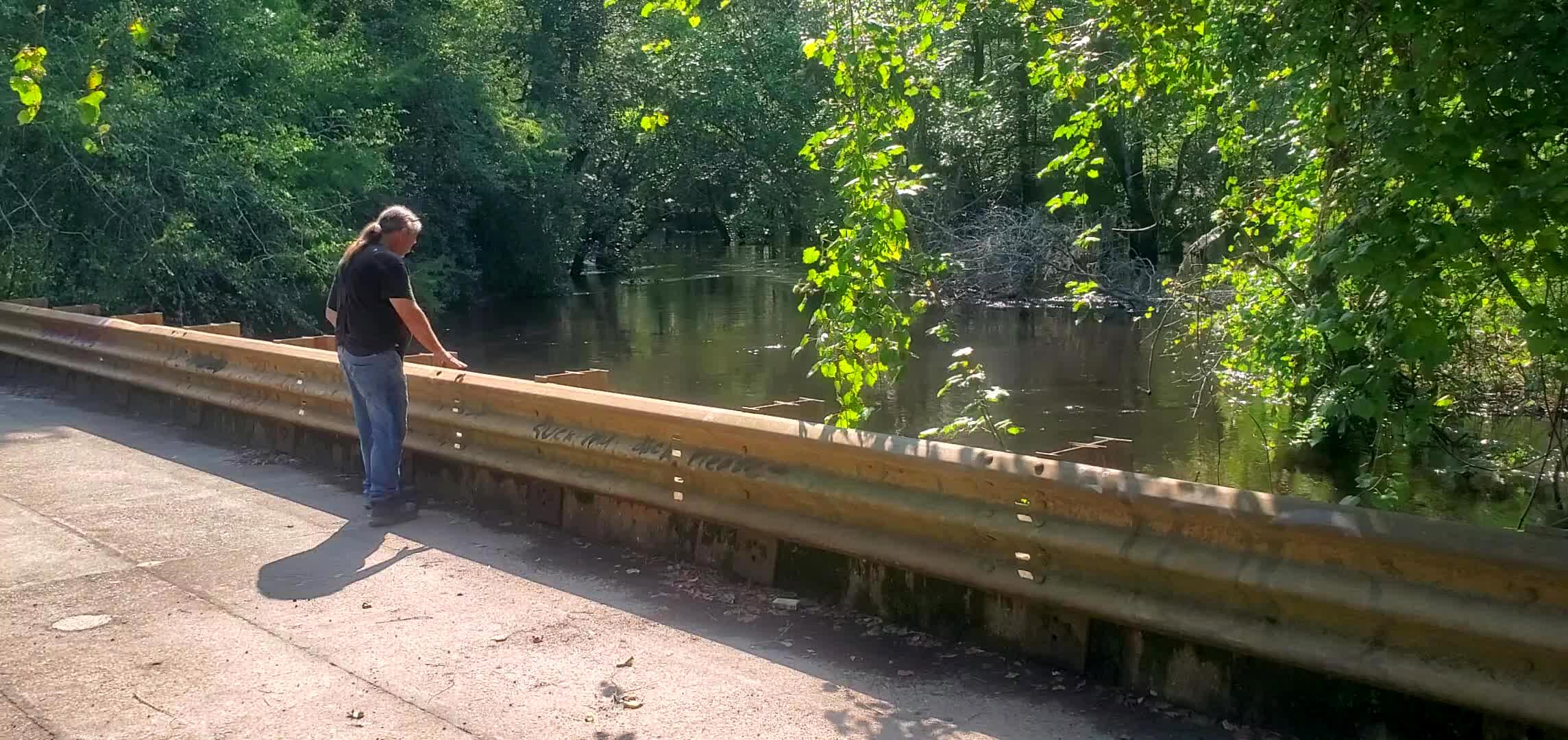 Movie: Fast Withlacoochee River from Tyler Bridge (215M)