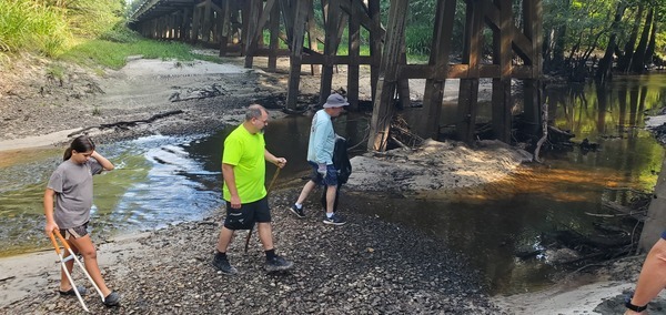 [Eliza and Bobby McKenzie and Mayor Scott James Matheson, Norfolk Southern RR Bridge, Withlacoochee River, 09:37:52, 30.8630917, -83.3216074]