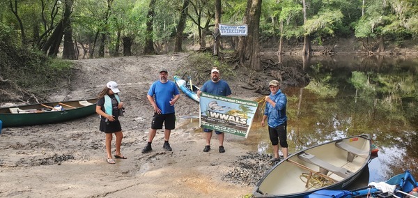 [Banners at Knights Ferry Boat Ramp with Russell, 09:24:04, 30.7121841, -83.4553569]