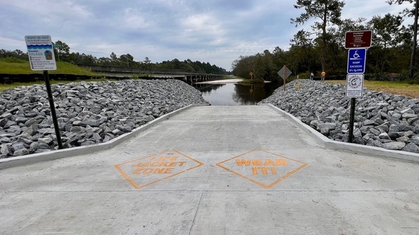 [Lakeland Boat Ramp, Alapaha River @ GA 122 2023-09-07]