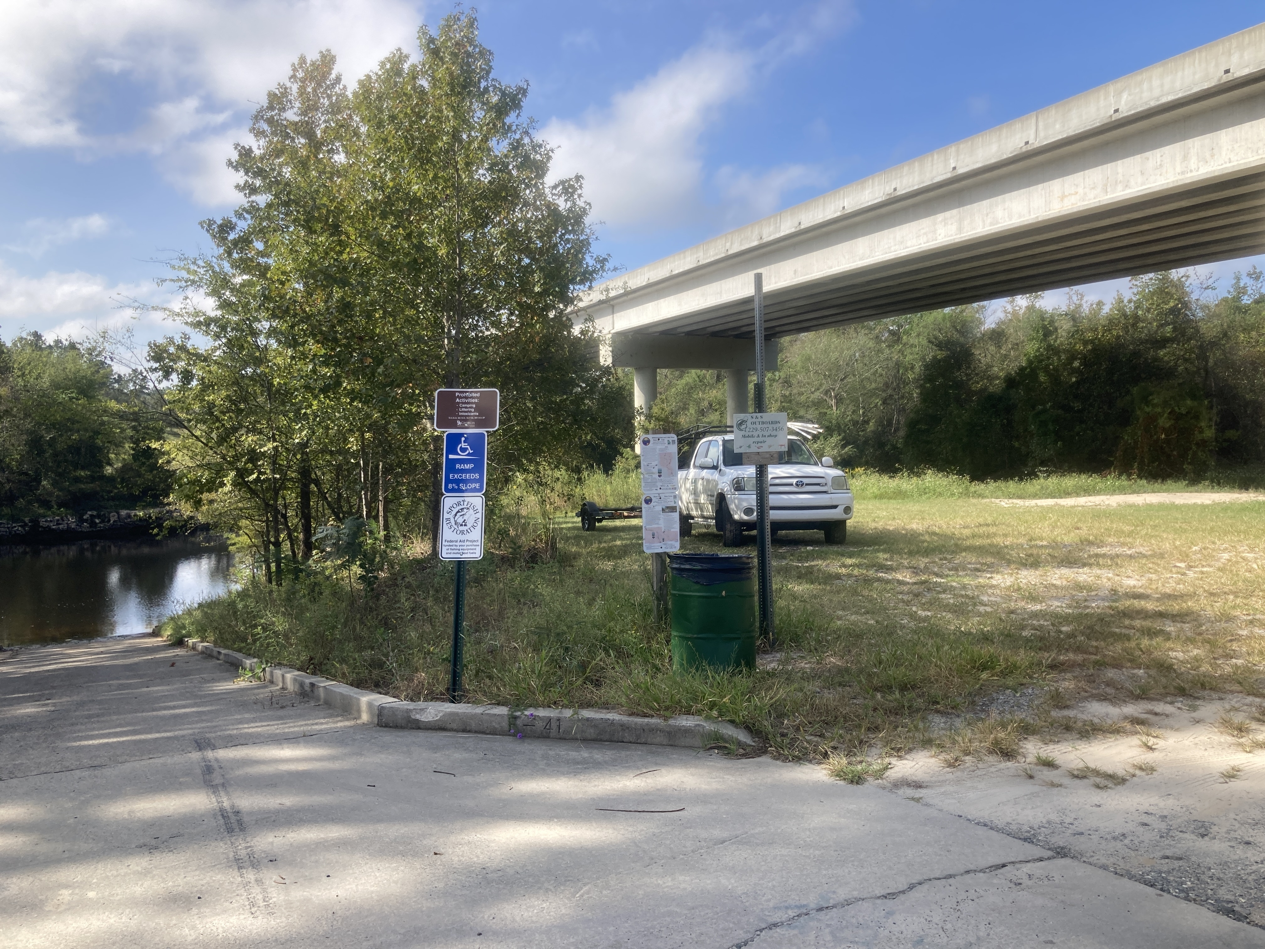 Signs context, State Line Boat Ramp @ GA 31, Withlacoochee River 2023-10-05