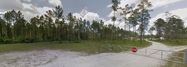 [Left of Eco-Lodge --Google Streetview]