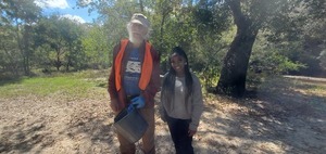 [WALB TV reporter Brittanye Blake with Suwannee Riverkeeper John S. Quarterman, Langdale Park Boat Ramp, Withlacoochee River 2023-10-19, 2023:10:19 13:21:38, 30.8879272, -83.3241635]