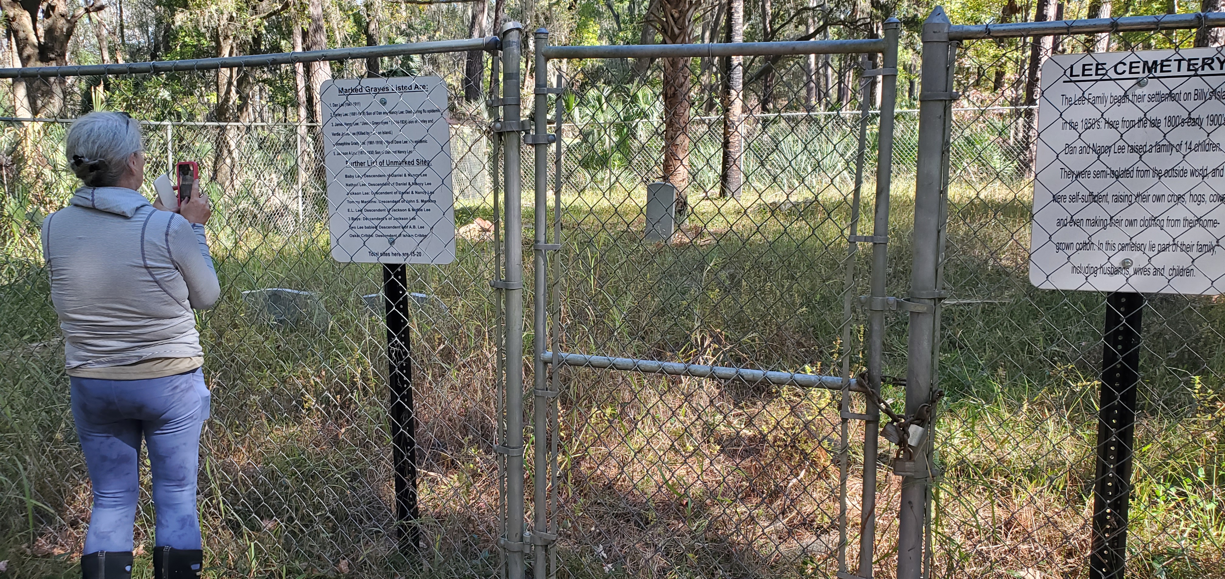 Lee Cemetery, 13:16:25, 30.8309611, -82.3332676