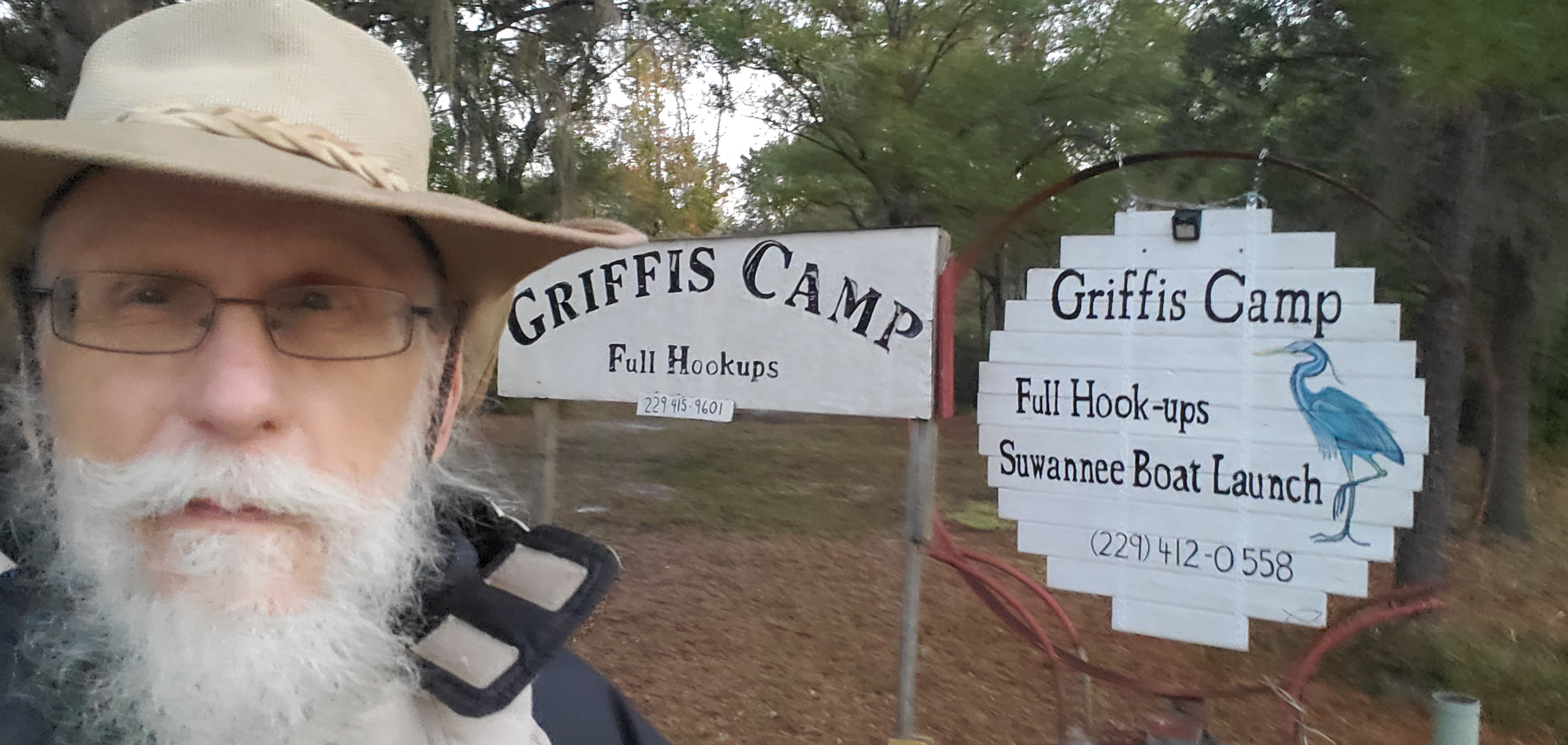 Griffis Camp signs, 2023:12:09 07:05:02, 30.7820616, -82.4431167