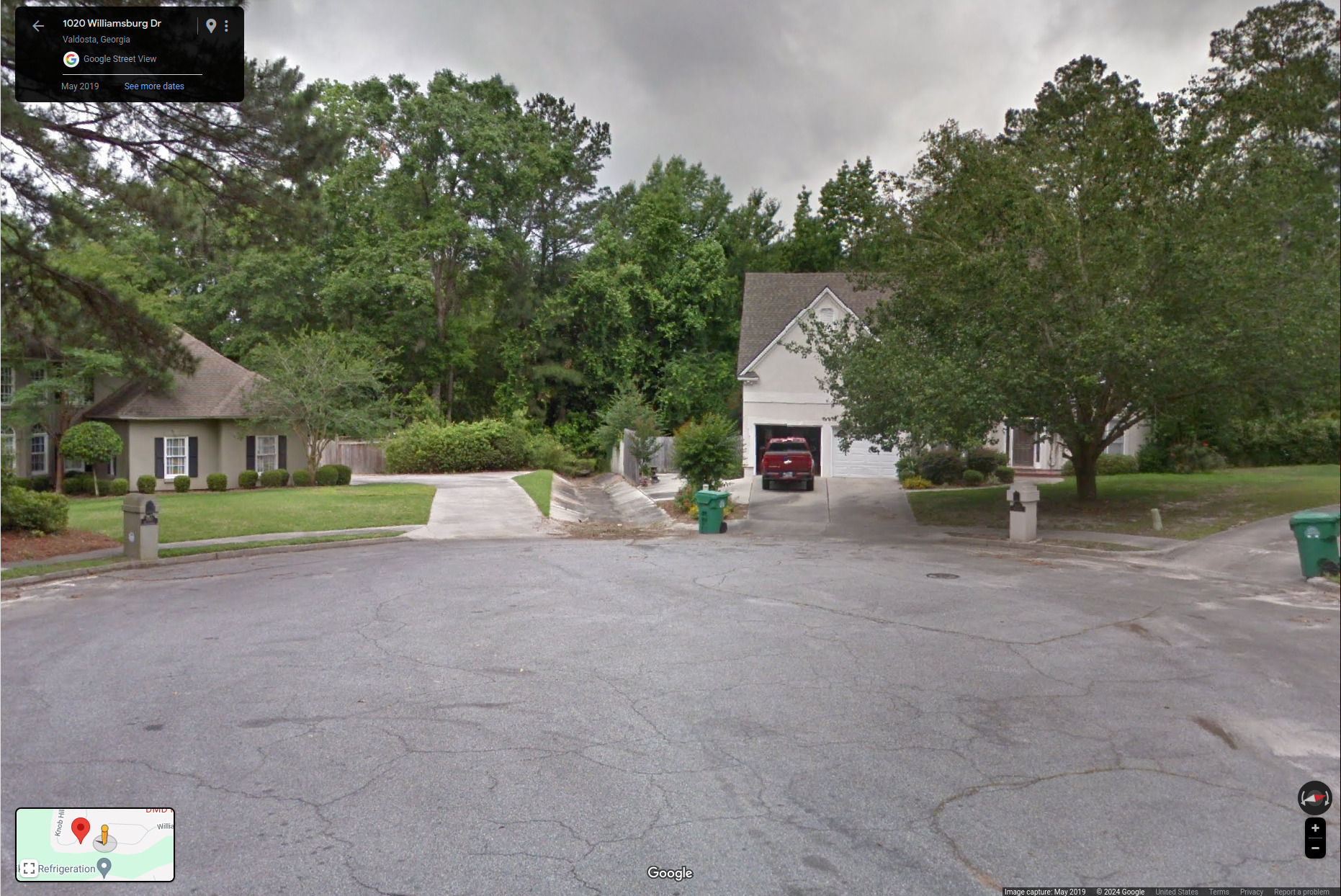 2019 Williamsburg Drive manhole, Google Streetview