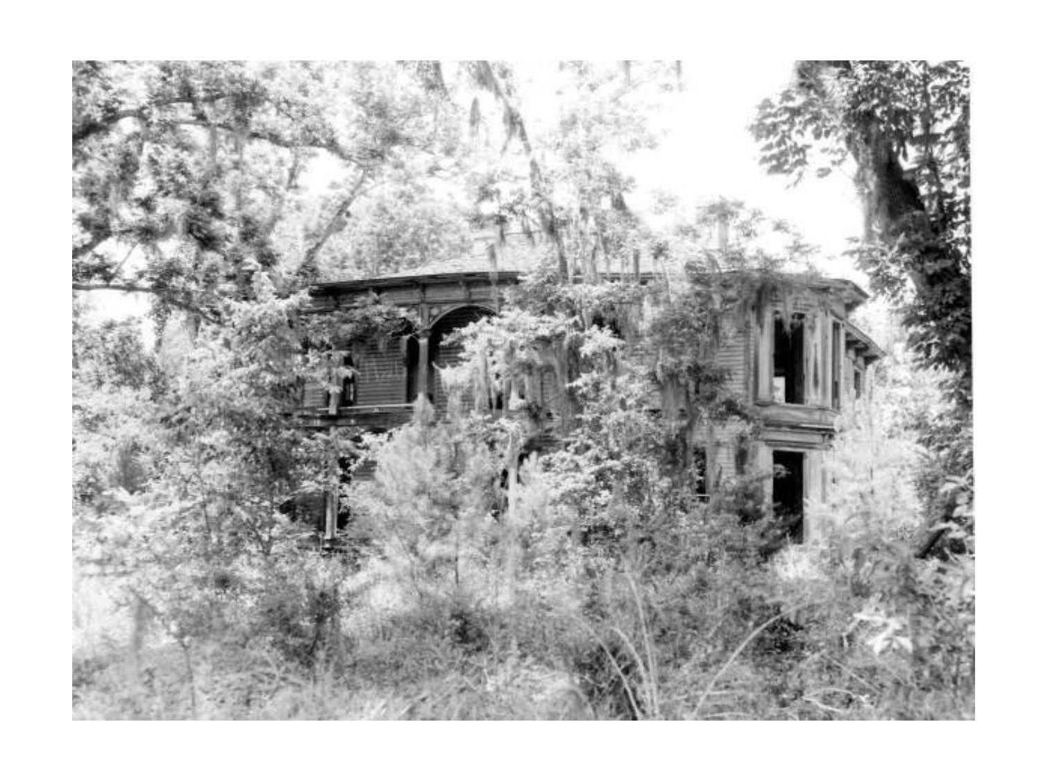 Photo: Decrepit Drew House