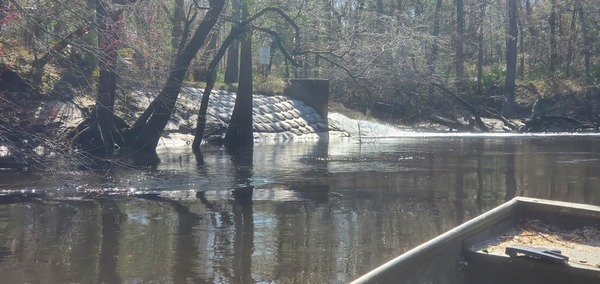 [100-million-dollar waterfall: outfall of Valdosta, 14:44:53, 30.8361563, -83.3590838]