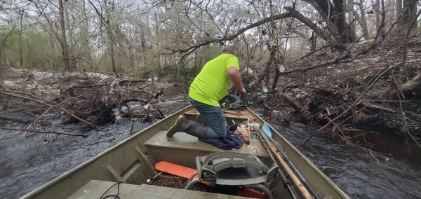 [Bobby McKenzie sawing the Meander Deadfall, 17:46:29, 30.8464898, -83.3434206]