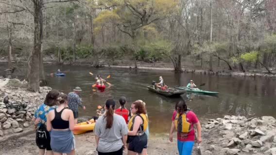 [Movie: Suwannee Riverkeeper towing --Shawn O'Connor, 30.8484337, -83.34847 (2.2M)]