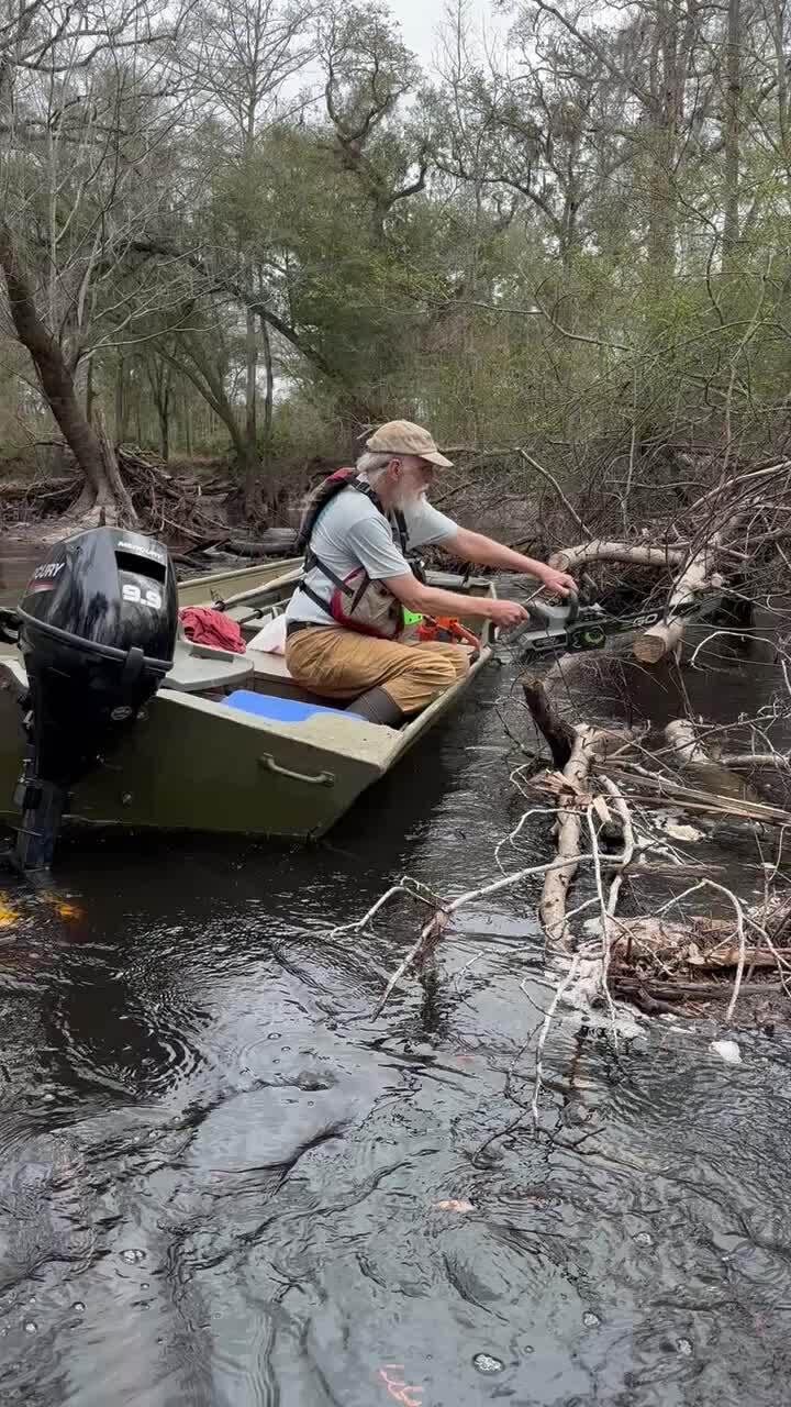 Movie: Suwannee Riverkeeper sawing a deadfall --Bobby McKenzie, 30.8451896, -83.3466904 (3.8M)