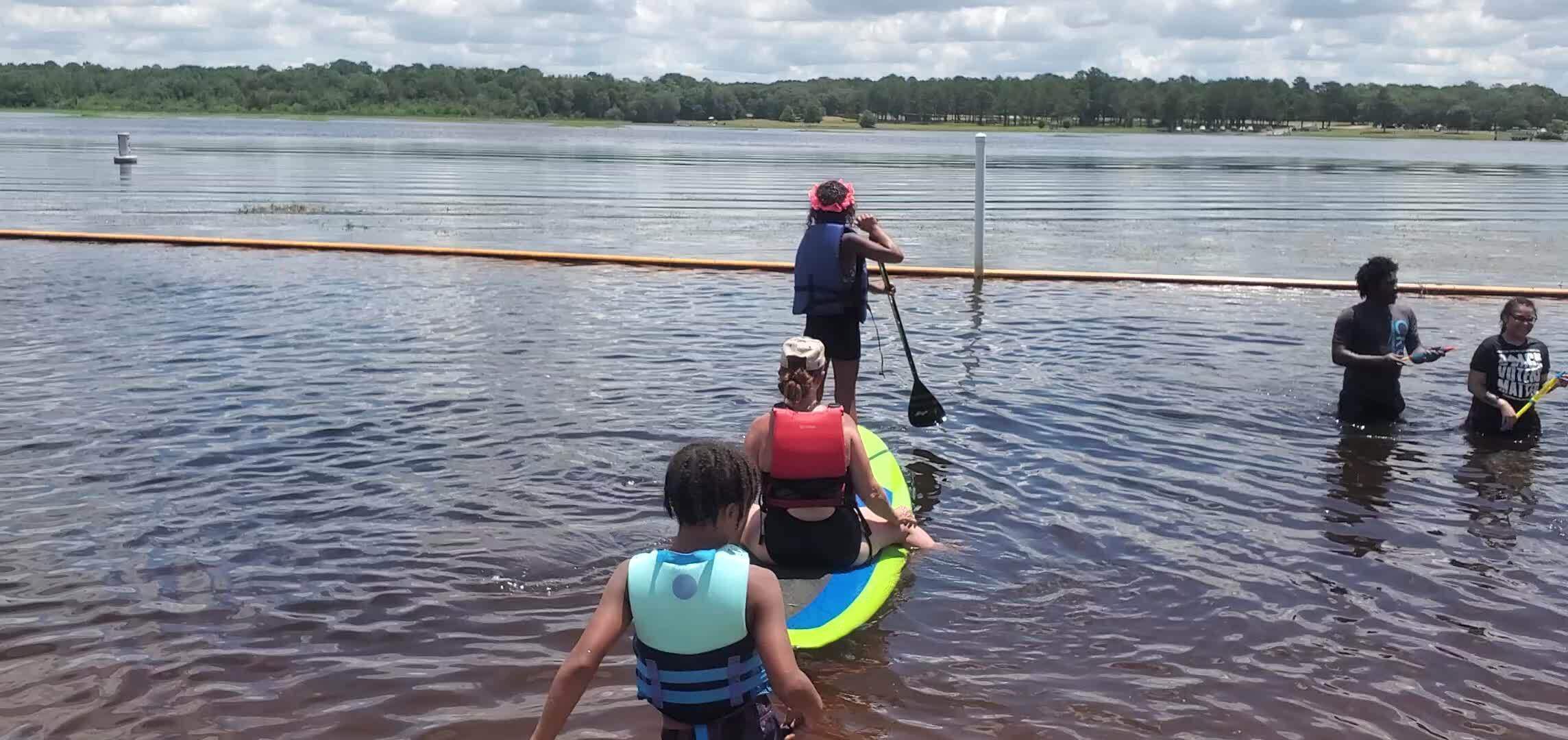 Movie: First child on the paddleboard, 12:48:52