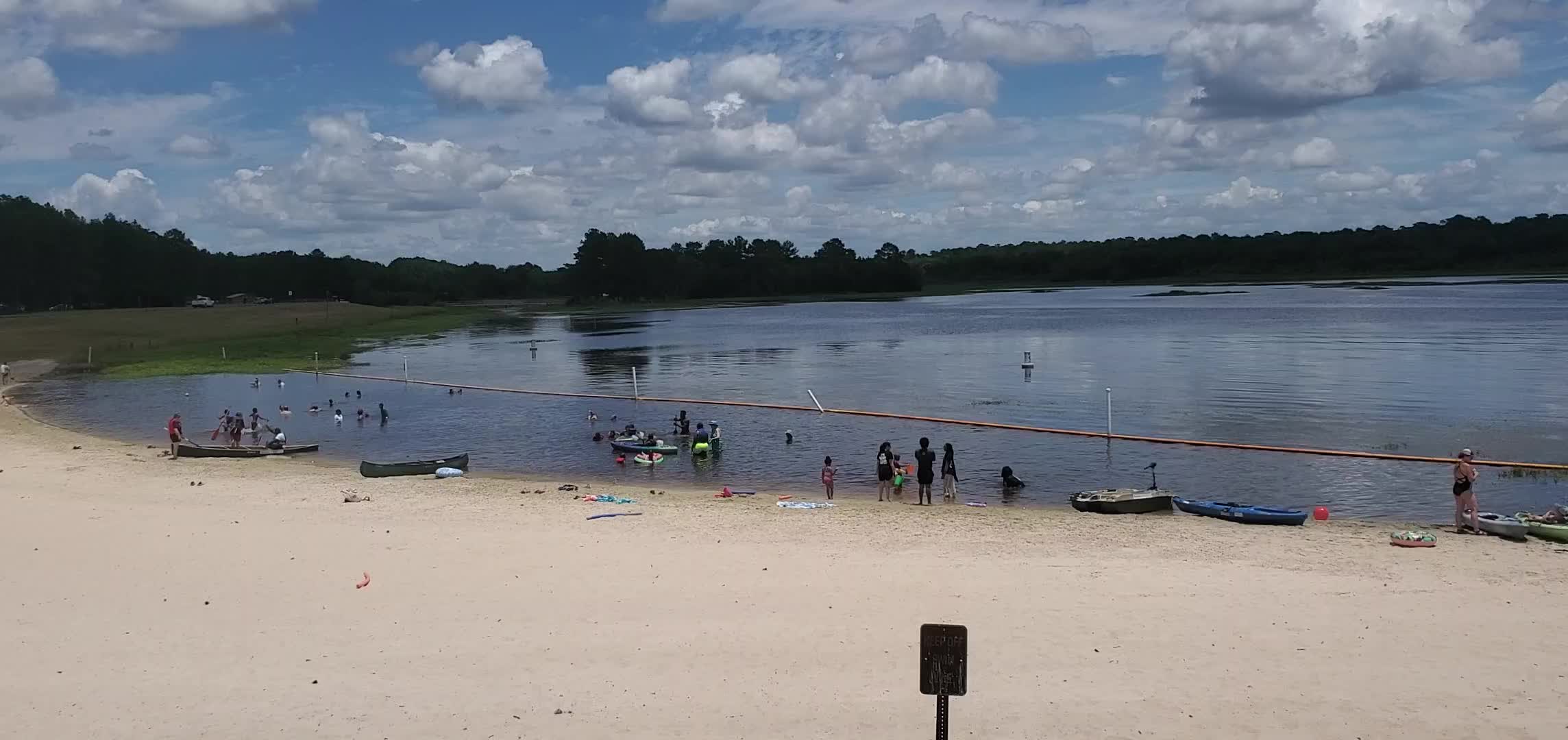 Movie: Beach from the pavilion, 13:23:32