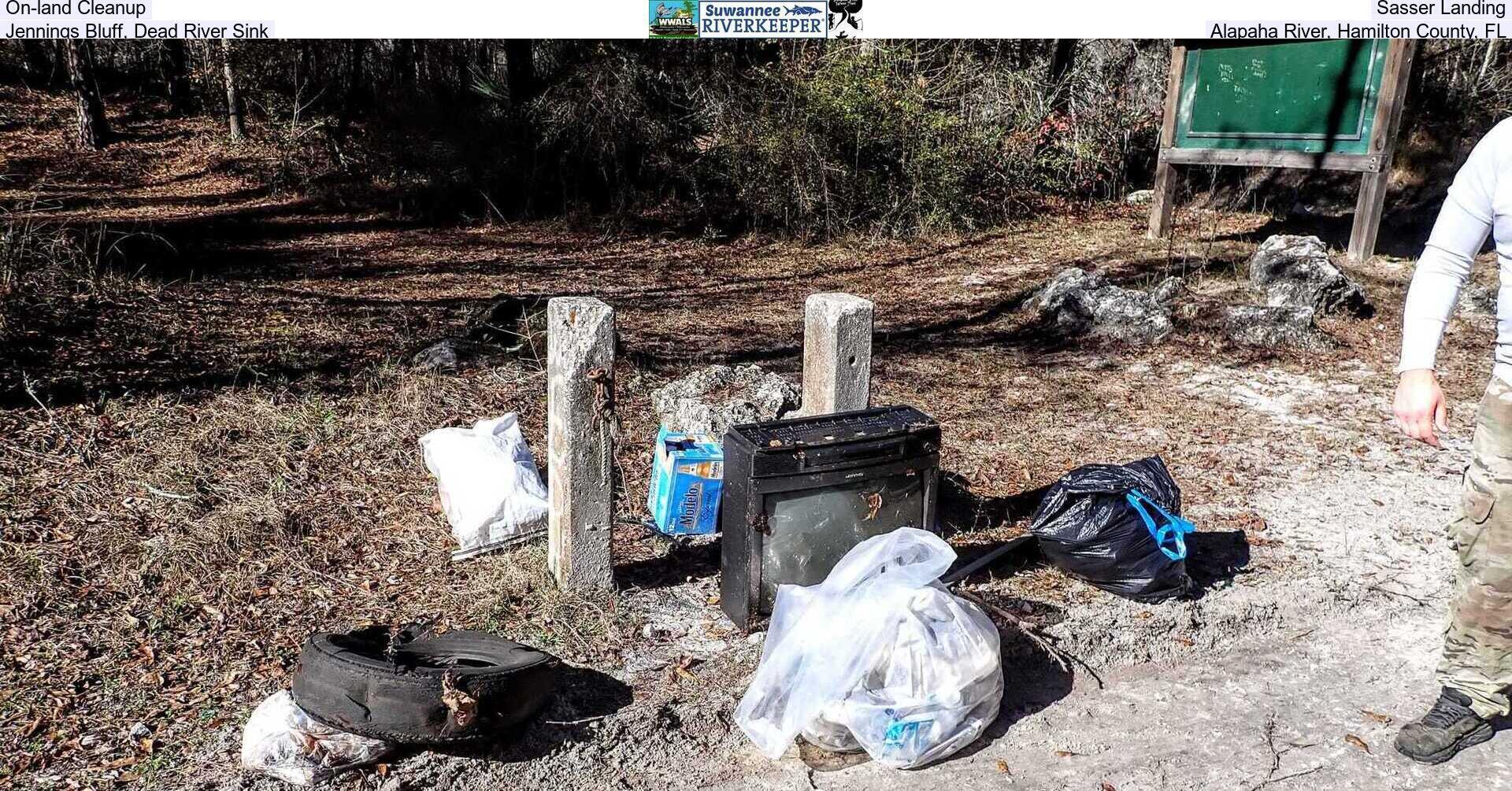 [On-land Cleanup, Sasser Landing, Jennings Bluff, Dead River Sink, Alapaha River, Hamilton County, FL]