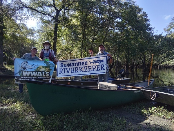 [Banners at Langdale Park Boat Ramp --Phil Royce, 10:00:36, 30.88755, -83.32395]