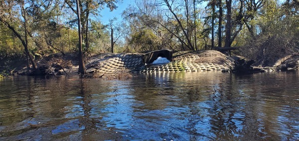 Closeup, Cleaned-up outflow, Withlacoochee Wastewater Plant, 13:25:10, 30.8362140, -83.3596507