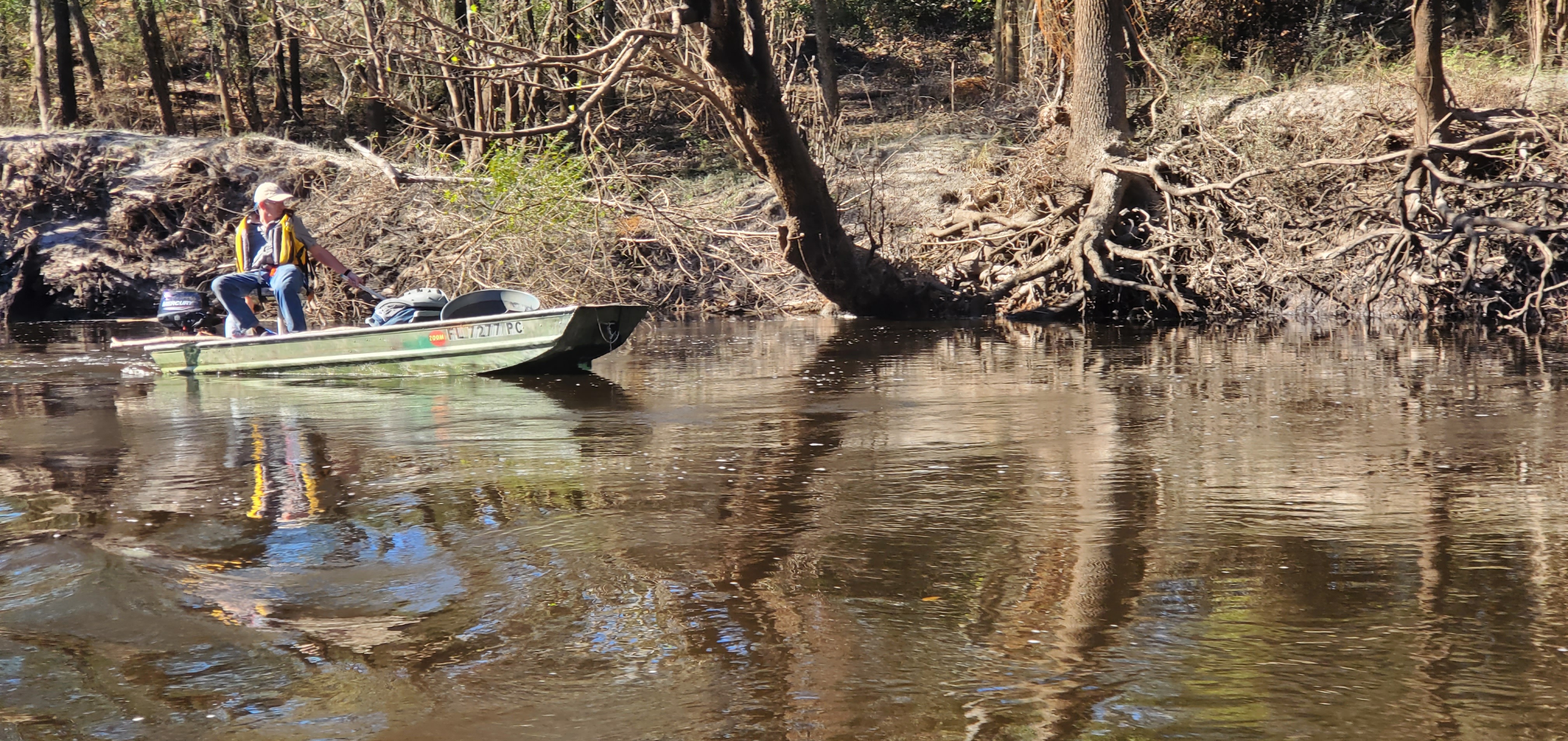 Phil Royce netting trash, 14:06:51, 30.8401584, -83.3732726