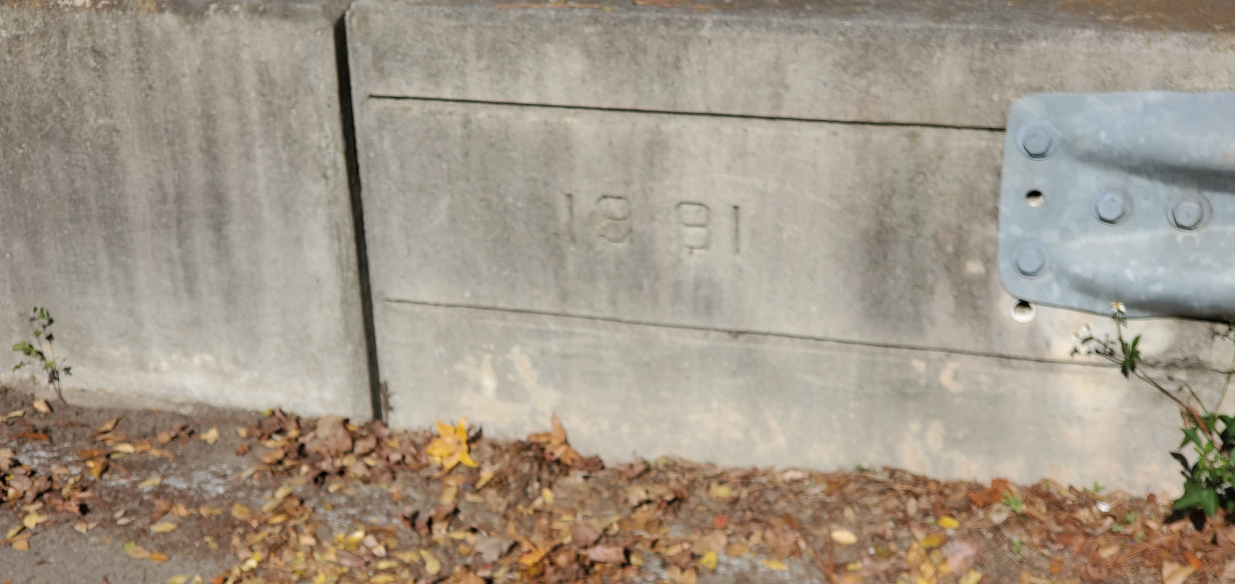 1981, Gornto Road Bridge