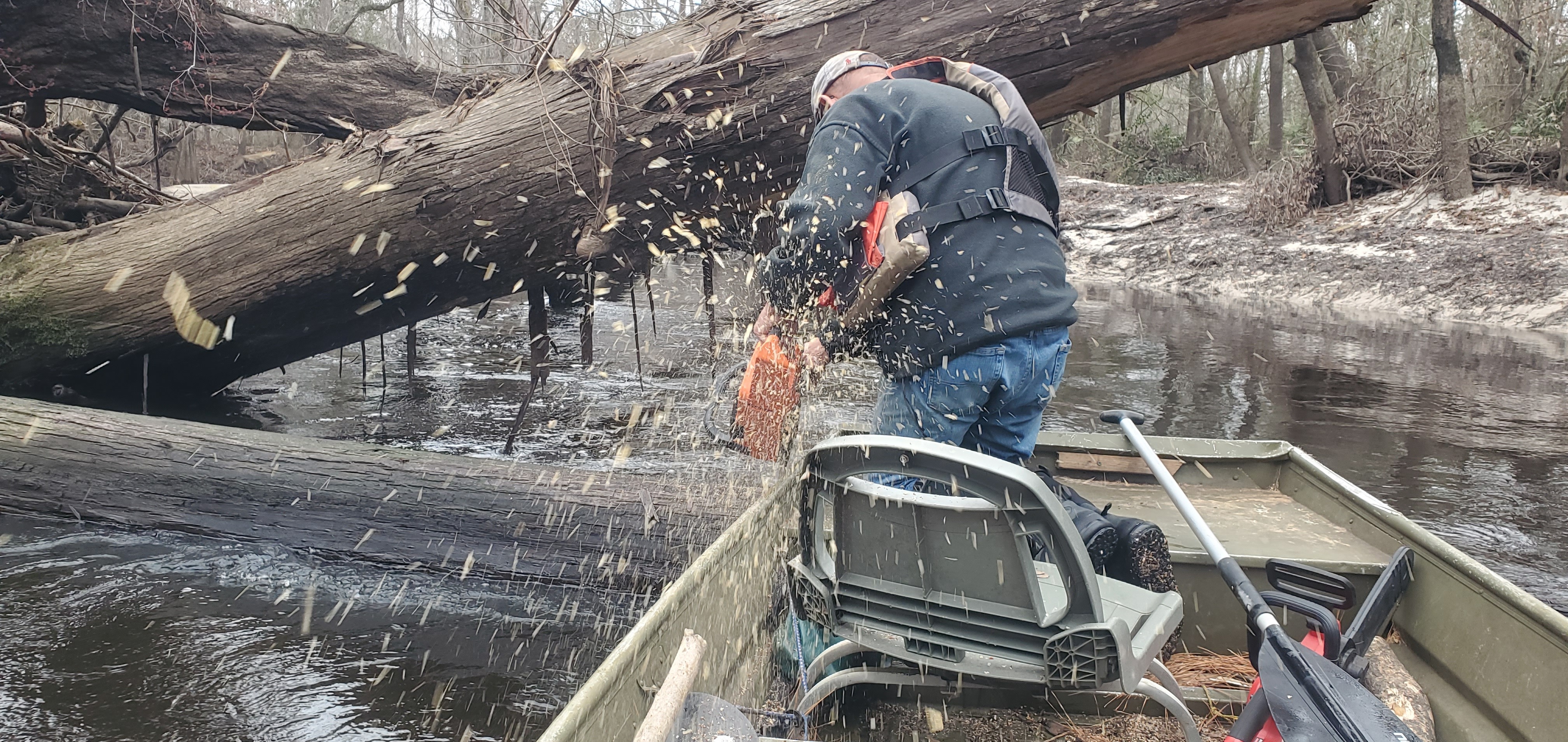 TJ Johnson sawing the CiHiG Deadfall, 2025:02:08 10:24:03, 30.8451035, -83.3458343