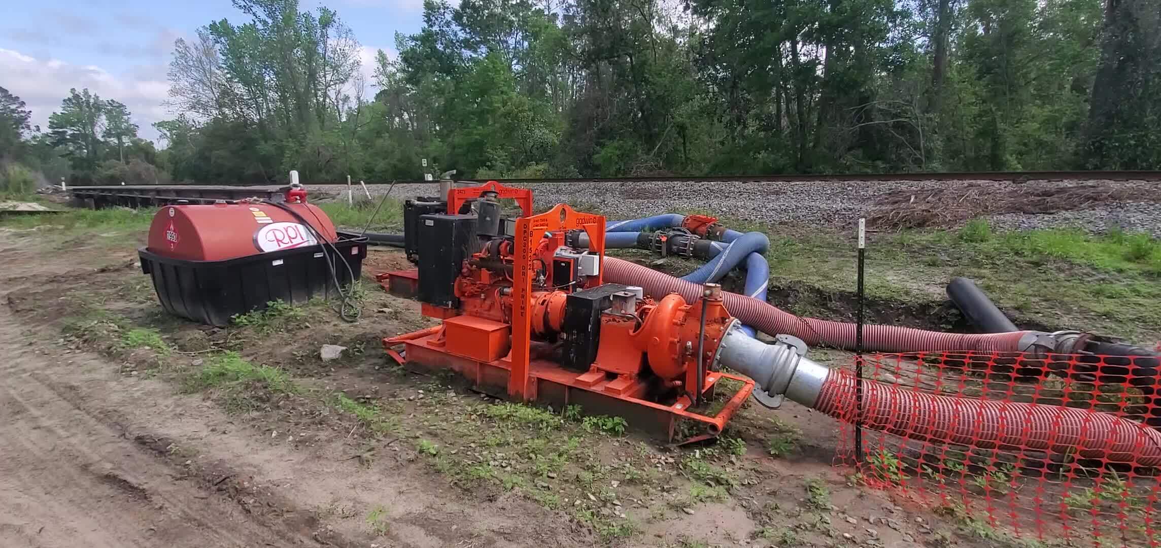 Movie: Sewage bypass pump, Sugar Creek, 11:09:06, 30.8518739, -83.3147884 (14M)