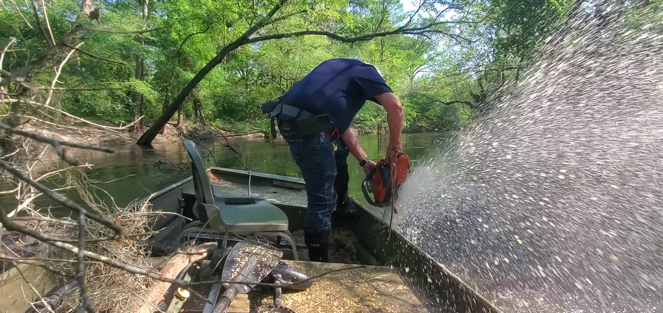 Movie: A little more chainsawing in the river, 17:21:50, 30.8458221, -83.3472014 (23M)
