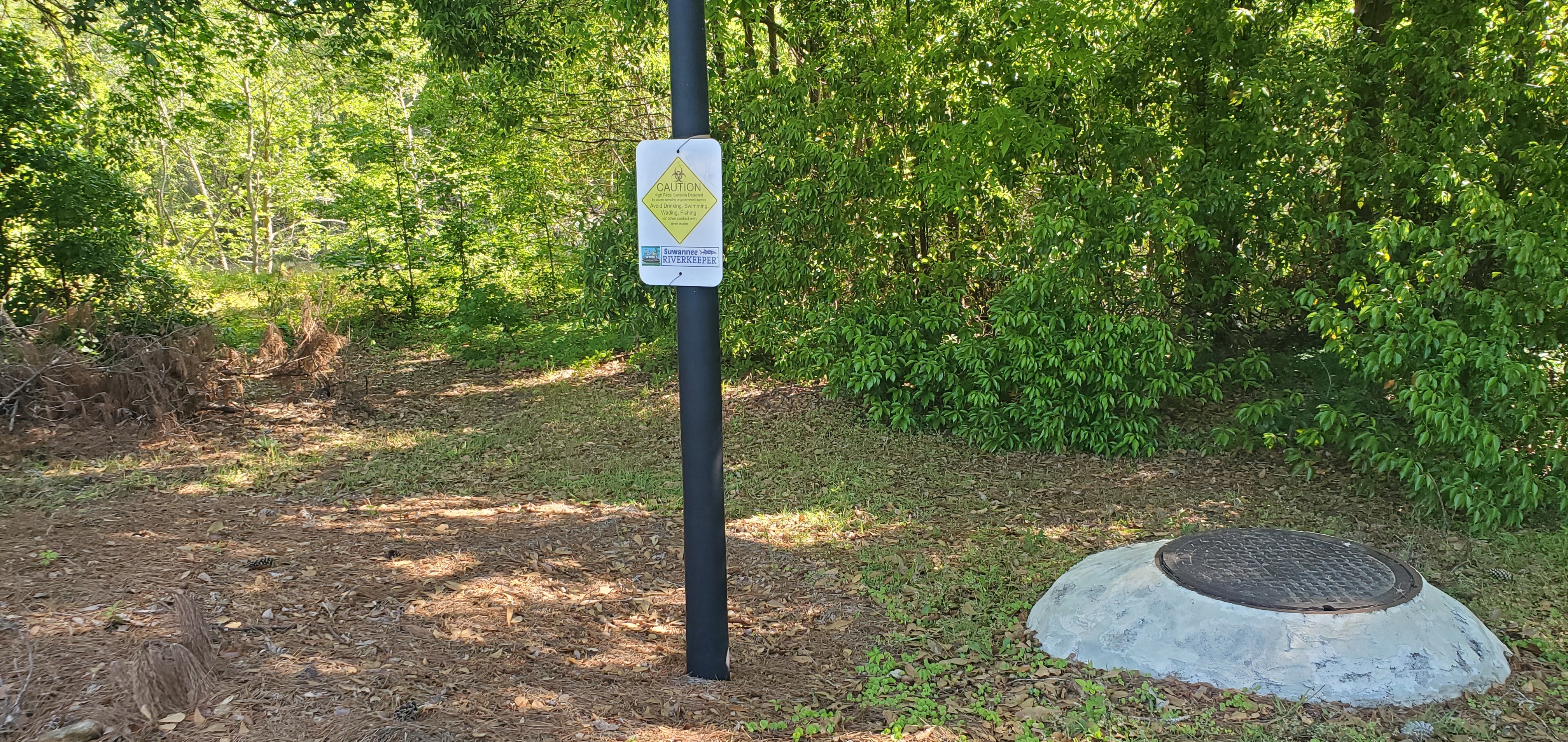 WWALS contamination sign on path to Bertas Beach, 10:18:54, 30.8610153, -83.3182631