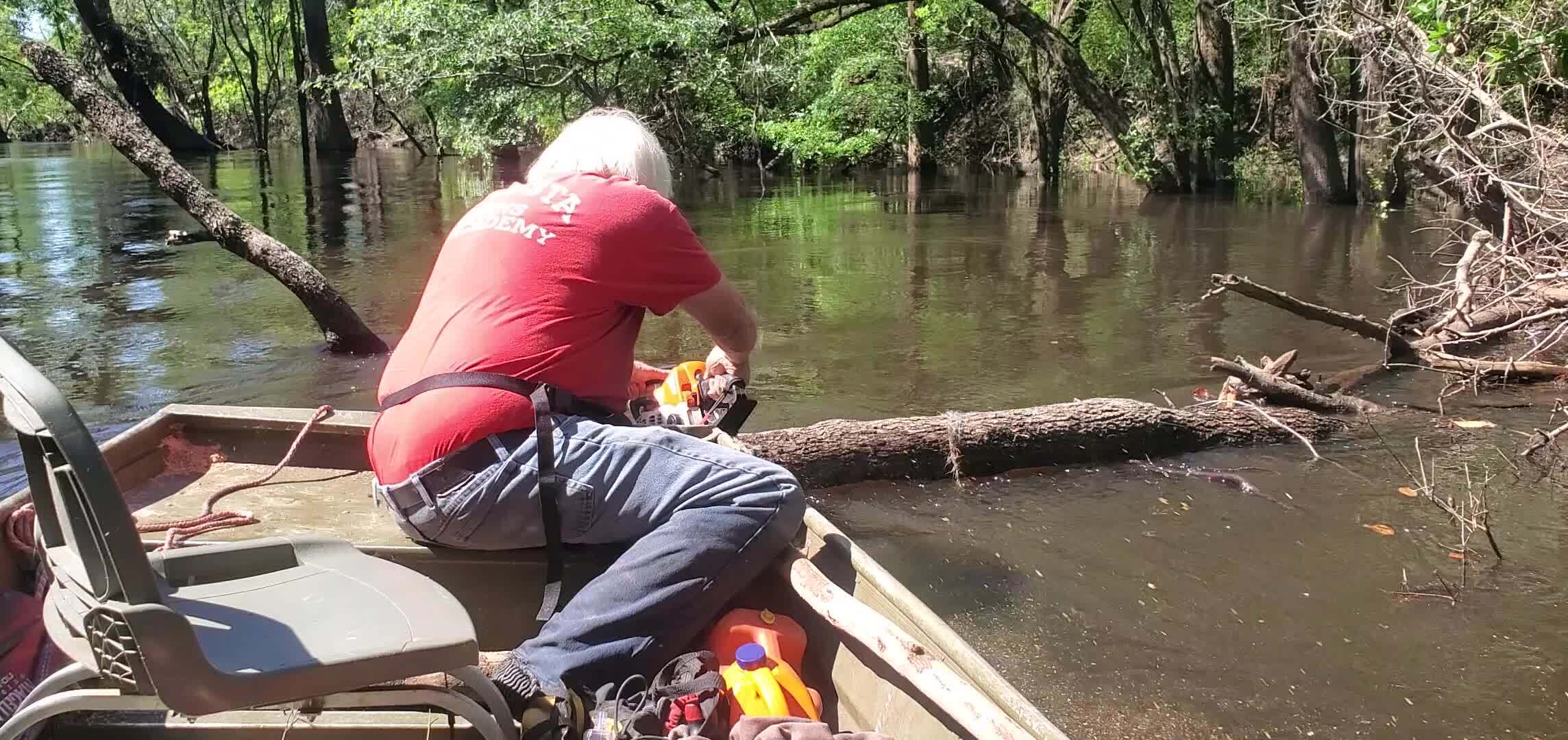 Movie: Enough sawing on that one, 11:15:05, 30.8452944, -83.3474842 (25M)