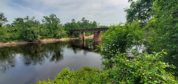 [Upstream to the CSX RR Bridge]