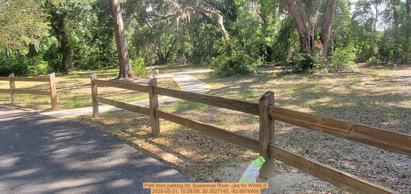 [Path from parking lot, Suwannee River --jsq for WWALS, 2025-05-31, 10:28:59, 30.3527145, -82.6876906]