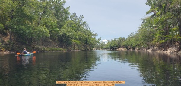 [Gee Edwards heading downstream, Suwannee River --jsq for WWALS, 2025-05-31, 12:44:56, 30.3288993, -82.7093252]