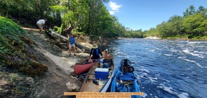 [Lowering the canoe down the rocks, Suwannee River --jsq for WWALS, 2025-05-31, 11:22:13, 30.3394806, -82.6829959]