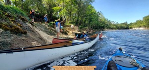 [Canoe in the water, Suwannee River --jsq for WWALS, 2025-05-31, 11:24:12, 30.3394576, -82.6830329]