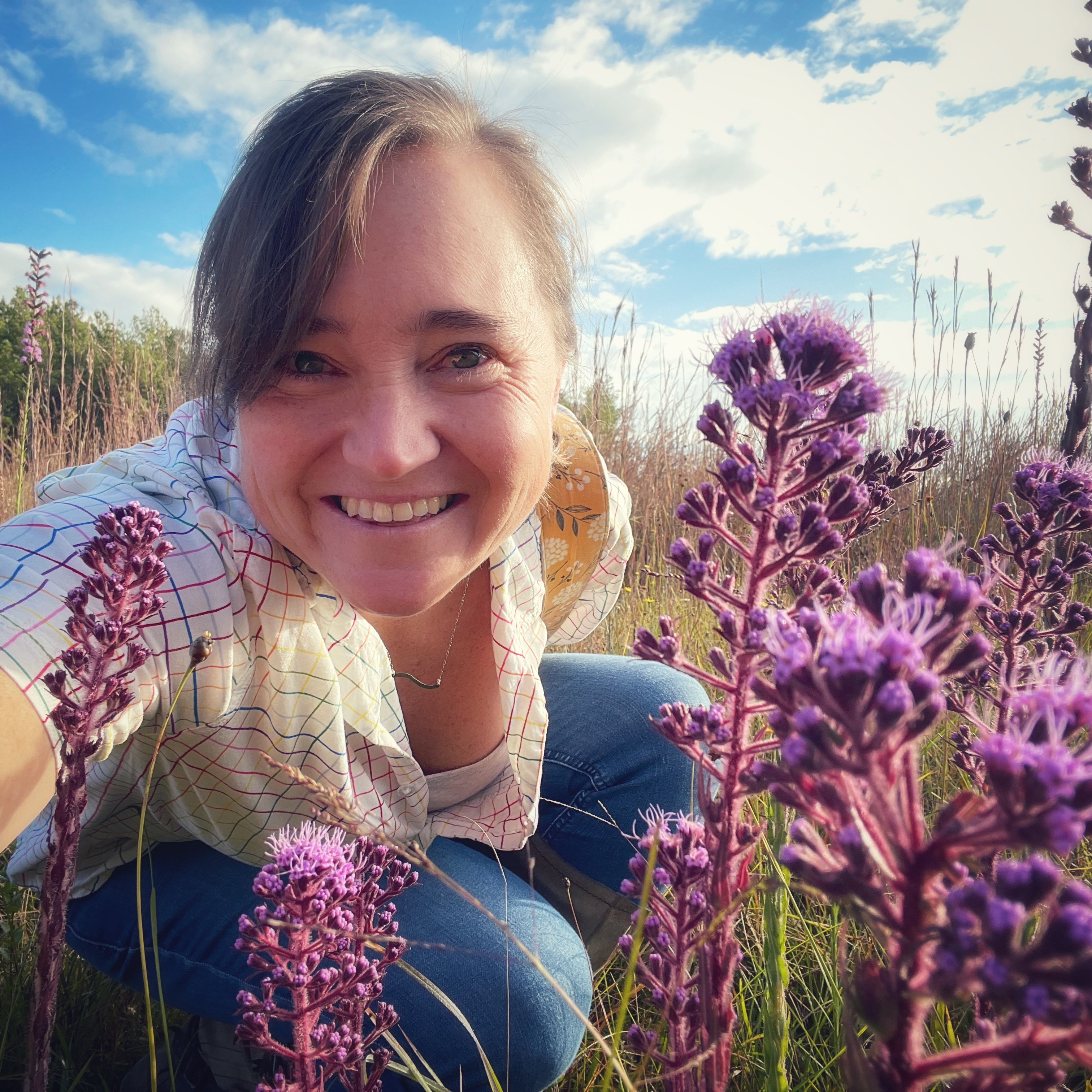 Emily Bell, Roadside selfie with Carphephorus paniculatus --Florida Wildflower Foundation