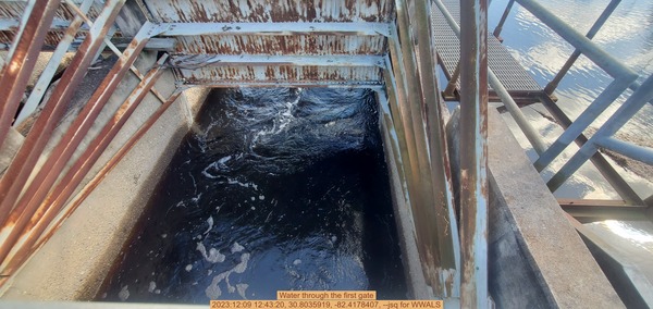 Water through the first gate, 2023:12:09 12:43:20, 30.8035919, -82.4178407, --jsq for WWALS
