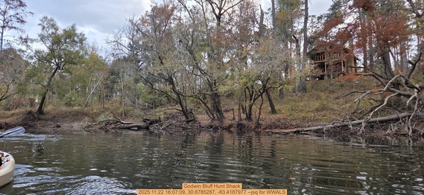[Godwin Bluff Hunt Shack, 2025:11:22 16:07:09, 30.6785287, -83.4187977 --jsq for WWALS]