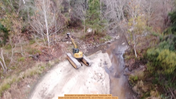 [Excavator on sandbar, Sugar Creek, Valdosta, GA, 2025:12:04 09:53:04, 30.8613778, -83.3179333 --Juston Stone]