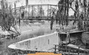 [Stagecoach Road Bridge, accessed 2025-12-15, RC05113, misdescribed as built in 1931 --Florida Memory]