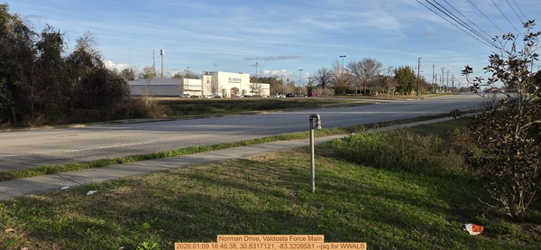 Norman Drive, Valdosta Force Main, 2026:01:09 16:46:38, 30.8317121, -83.3209581 --jsq for WWALS