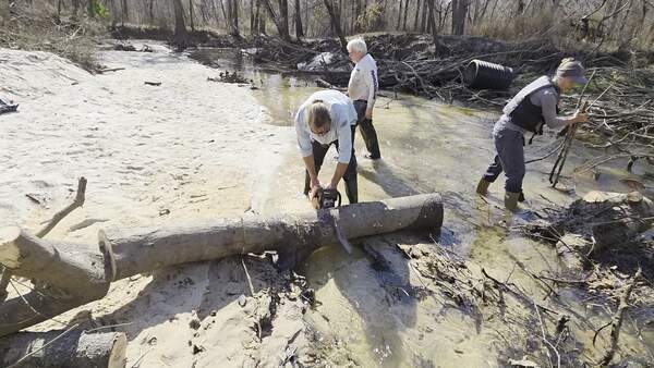 Movie: Smaller pieces are easier to move, 2026:02:14 14:31:37, 30.8642879, -83.3201194 (20M)