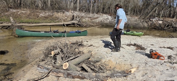 [Logs, saw, boats, and another deadfall, 2026:02:14 14:35:46, 30.8642261, -83.3200575]