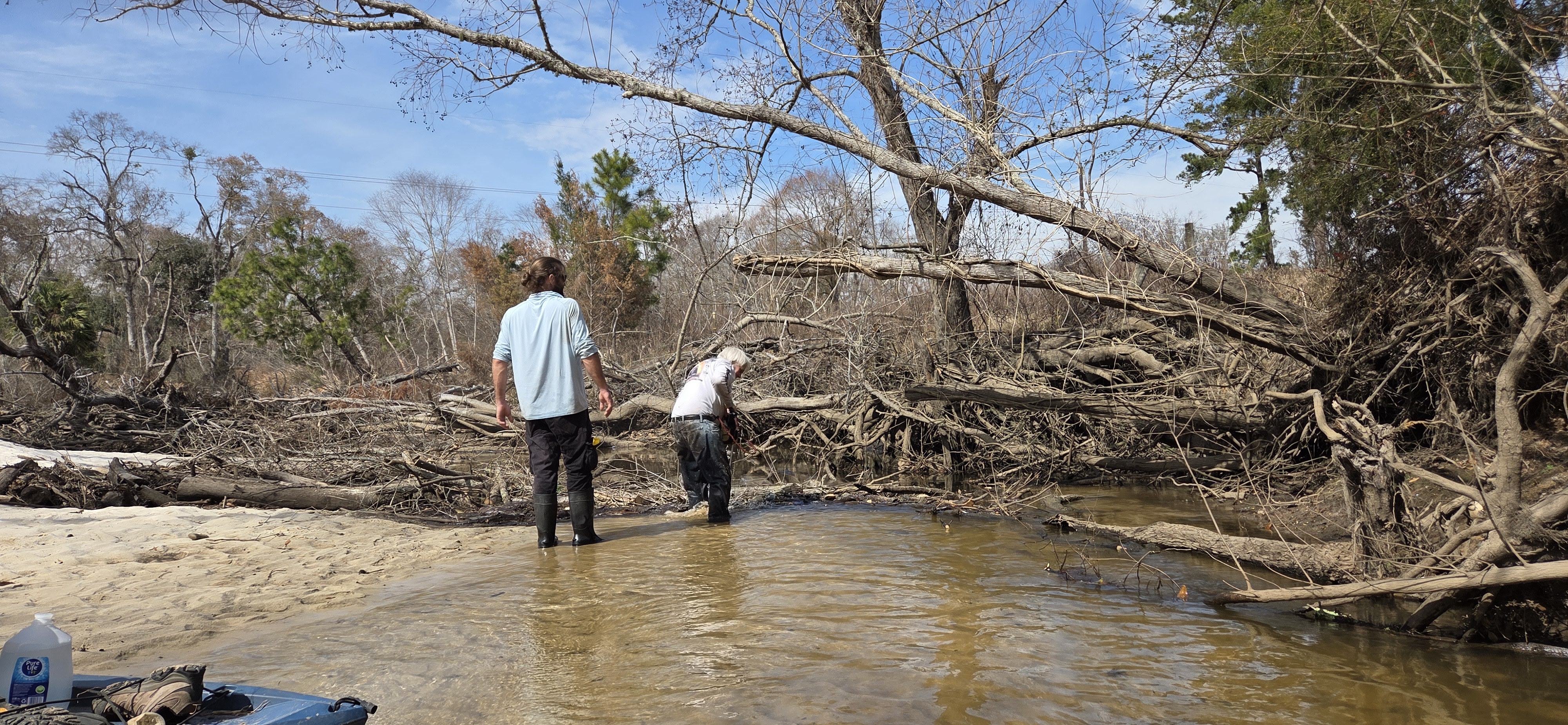 Well, that's a mess, 2026:02:14 12:56:09, 30.8633830, -83.3189377