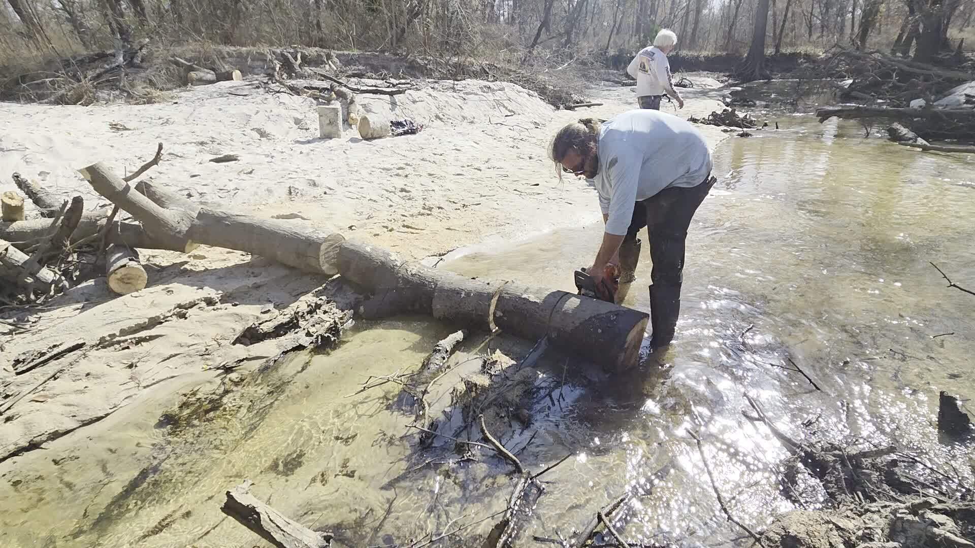 Movie: Small enough to pick up, 2026:02:14 14:32:19, 30.8642879, -83.3201194 (10M)