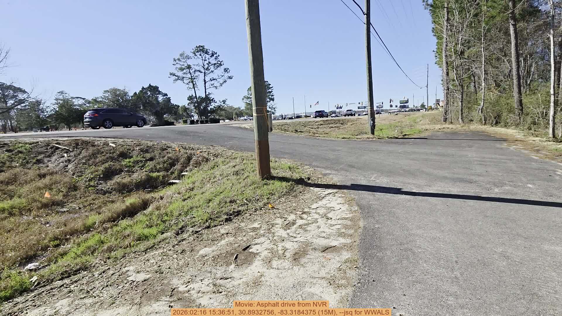 Movie: Asphalt drive from NVR, 2026:02:16 15:36:51, 30.8932756, -83.3184375 (15M), --jsq for WWALS