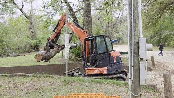 Movie: Tight squeeze but he made it, 2026:03:29 09:37:51, 30.8874839, -83.3237377 (13M) --jsq for WWALS