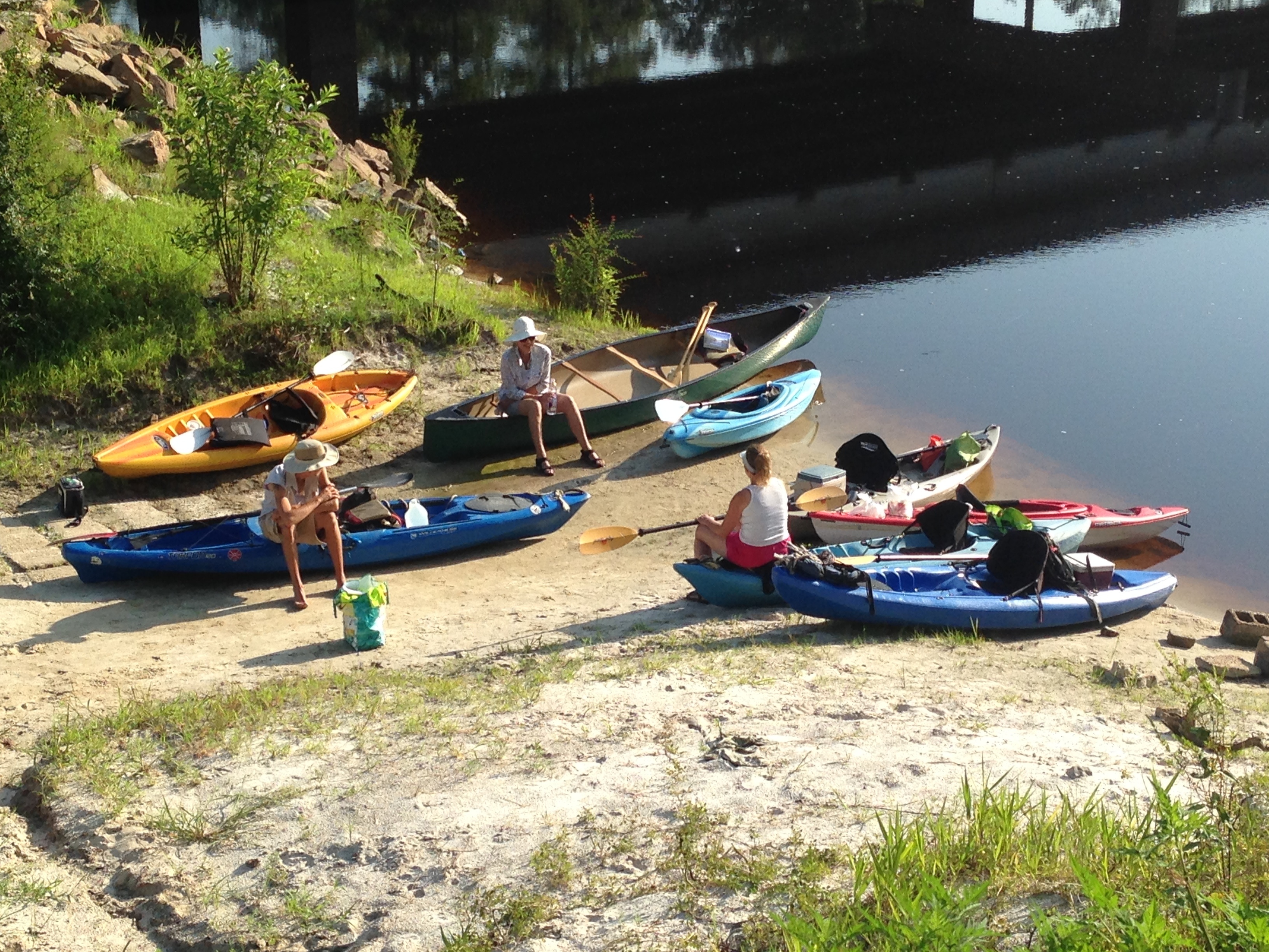 Chris Graham, Bret Wagenhorst's guest, Deanna Mericle, at Lakeland Boat Ramp, --GQ C2 08:38:13, 31.0458222, -83.0433889